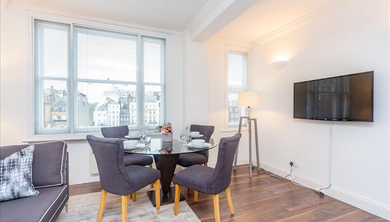 2 bed property in 39 Hill Street, London, London
